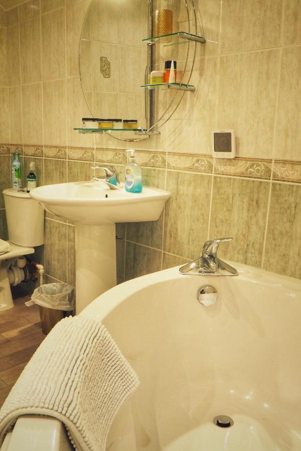 Alma Cliffe Guest House Barnoldswick Ngoại thất bức ảnh