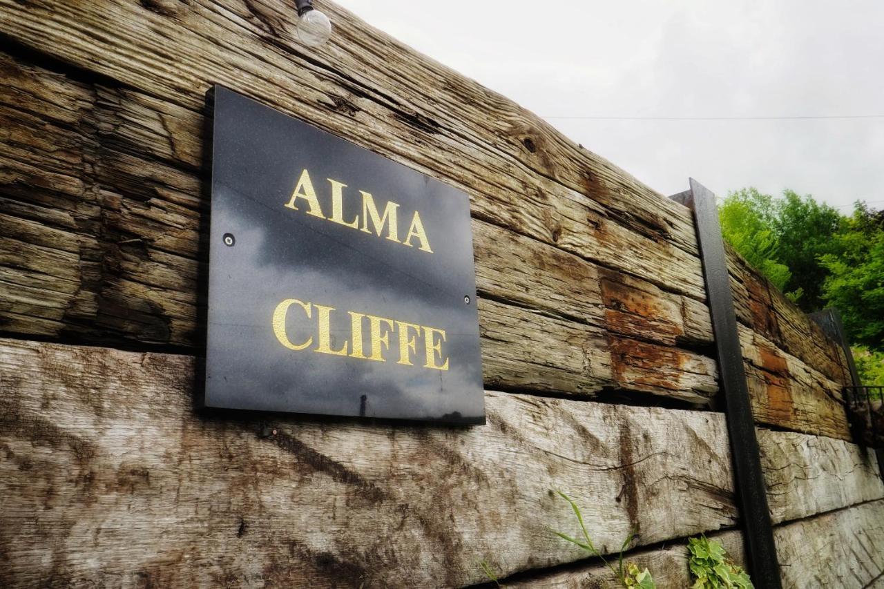 Alma Cliffe Guest House Barnoldswick Ngoại thất bức ảnh